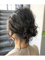 スリースター(THREE STAR)&nbsp;【THREE STAR】後れ毛たっぷりのカジュアルアップ☆☆☆