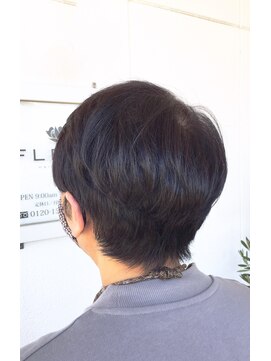美容室フルール 簡単スタイリング小顔ショート似合わせカット　焼津/髪質改善