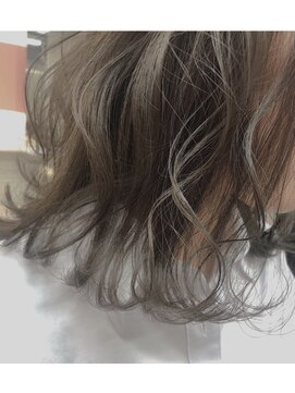 テテ(TETE) シルバーアッシュ