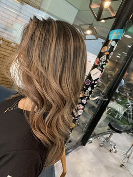 ラフ 難波店(LAFF) #黒髪#ボブルフ#ネビージュ#小顔#ワンレン