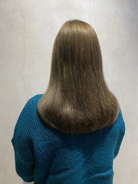 ミント(mint) 【 ブリーチ１回で明るめオリーブベージュ◎ 】