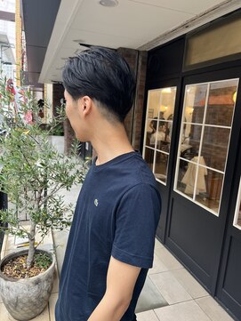 トータルビューティ ジェム バイ ヘアタイム(TOTAL BEAUTY gem by HAIR TIME) メンズカット センターパート