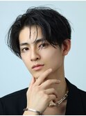 センターパート【黒髪ツーブロック刈り上げ】前下がりショート