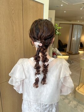 イーズ(ease.) ツインアレンジ/編み下ろし/リボンアレンジ/お呼ばれヘア
