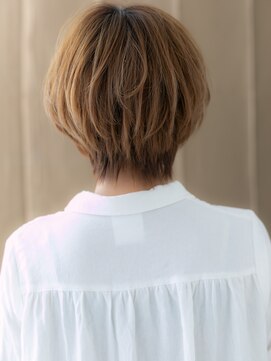 カバーヘア イヴ 戸頭店(COVER HAIR EVE) 大人ハイライトくせ毛風ひし形フェザーショート308W戸頭10代20代