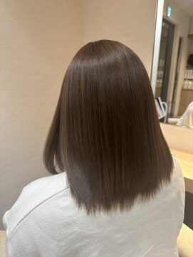 ブルーム ヘア デザイン ドゥーエ(bloom hair design due) 柔らかいベージュ 「髪質改善×塚口美髪トリートメント」