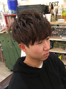 ルーナヘアー(LUNA hair) マッシュ ショート フェード ニュアンスパーマ 10代20代30代40代