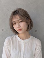 エヌア(ENURE)&nbsp;ロングレイヤー ベージュカラー ショートボブ 切りっぱなし