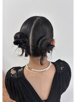 スーリール 福岡別府店(Sourire)&nbsp;ツインアレンジ 結婚式ヘアセット カチモリ 韓国風ヘア ベージュ