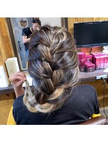 ユートピア(U topia)&nbsp;【U-topia町田】【エアータッチバレイヤージュ】夏ハイライト