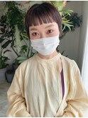 前髪ぱっつんショート