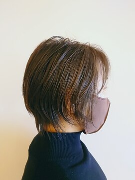 ジャム ヴィ―ボ(JAM Vivo) 大人ショート２/襟足長め/前髪あり