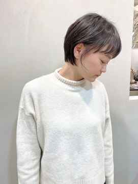 ヴィンス(vince) こなれ感！大人かわいいショート♪