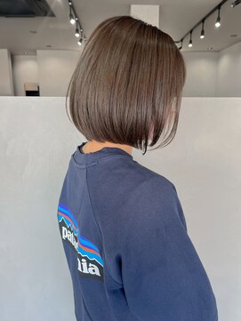 モノトーン(MONOTONE) ボブ