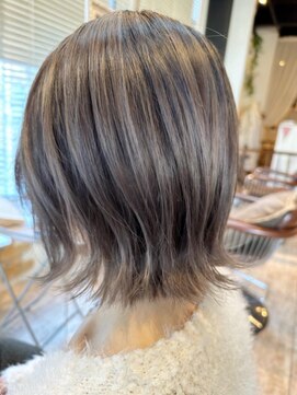 ガリィ(gally) シルバーアッシュ×ハイライト