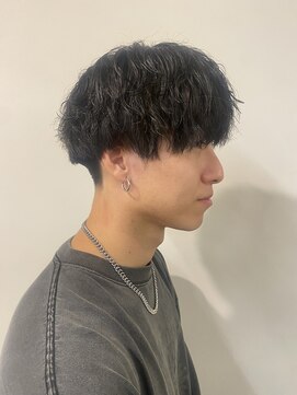 ウシワカマルエムティードット 富士宮店(USHIWAKAMARU MT.) 緩め波巻きパーマ