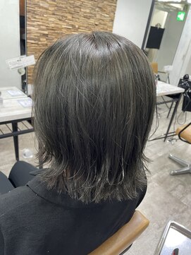 プライズ アイリス 池袋東口店(prize Iris) オリーブグレージュ