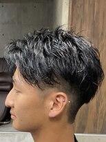 フイ 新宿3丁目(Hui)&nbsp;フェザーパーマ/グレーブルーカラー/刈り上げショートパンク