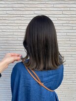 美容室 フォーリア Foglia ミディアムボブ グラデーションカラー