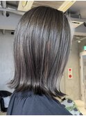 切りっぱなしボブ外ハネボブフェイスフレーミングシルバー