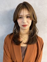 アケミ(akemi) ザクザクレイヤーでつくる抜け感スタイル