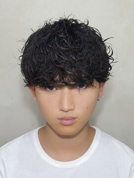 ボンドストーリールミエール(Bond Story lumiere) ツイストスパイラル波巻きパーマ波巻きスパイラル眉毛刈り上げ