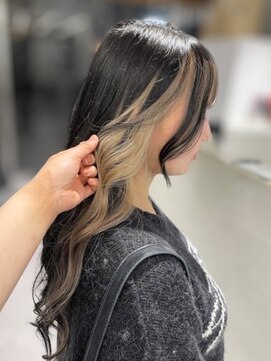 ファイブバイジエクト 堀江(FIVE by The Ect) インナーカラー/ヘーゼルブラウン/ブリーチ