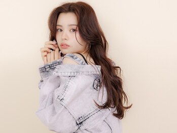 クロエ 梅田(Cloe)の写真/【カット+アミノコスメパーマ￥8500】髪質を見極めた薬剤でダメージレスパーマが叶う！毛先にふんわり感を＊