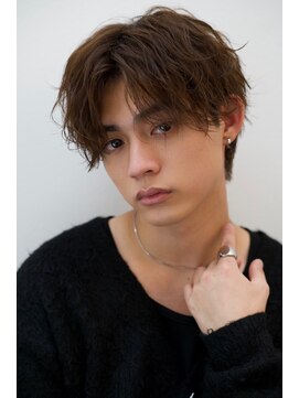 men's salon es. 新宿 メンズカット/メンズパーマ/メンズヘア【メンズサロン エス】 ニュアンスパーマ/波巻きツイストスパイラル[新宿/メンズ/men's]