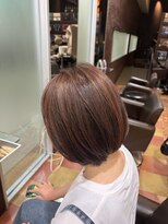 シャンプーボーイ 佐賀(SHAMPOO BOY)&nbsp;上品白髪ぼかしショートボブ【ショート】