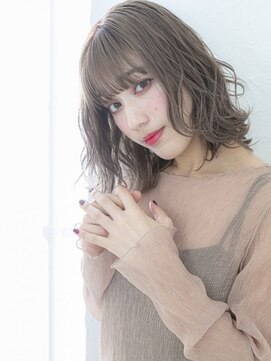 プライズ 所沢プロぺ通り店(prize) オリーブグレージュセミウェットウェーブホワイトグレージュ