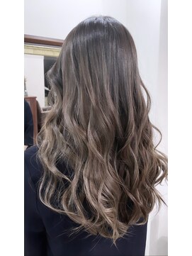 ナイン 麻布十番(NINE) ☆グレージュグラデハイライト☆