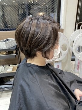 アッシュ 大泉学園店(Ash) ショートボブ×ハイライト 【Ash大泉学園 横山】