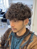 フィフス(fifth)&nbsp;波巻きスパイラルツイストスパイラルパーマツーブロックマンバン