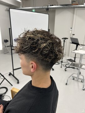 オキサバイオムヘアー(OXA by HOMME HAIR) 【スペインカール】 メンズパーマ 千代田区 水道橋 九段下