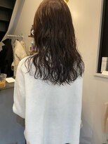 ポーズ(PAUSE)&nbsp;大阪　梅田　ゆるふわロングパーマ