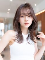 20代30代大人可愛い斜めバング/レイヤーカットグレージュカラー