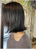 外ハネボブ 斜めバング ブルーグレージュ 縮毛矯正 髪質改善