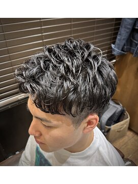 ヒロギンザバーバーショップ 丸の内店(HIRO GINZA BARBER SHOP) ビジネスパーマ