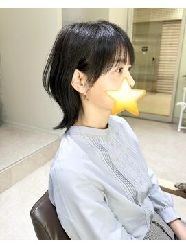 シーナ(Shiina) 上品な大人の外ハネヘア