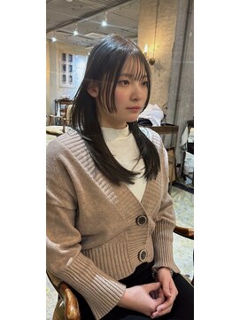 髪質改善と縮毛矯正の専門店 サンティエ(scintiller) 大人綺麗な小顔襟足スッキリショートボブ　30代40代50代