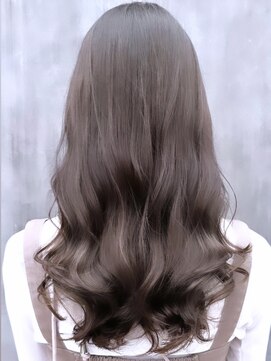 チョビー(Chobii) 表参道 コテ巻き風パーマ ブルーブラック 美髪のススメ 韓国風