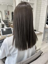 イルヘアーガーデン(illu hair GARDEN) 切りっぱなし×くすみベージュ