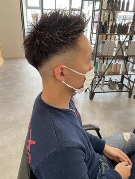 アース 天満橋店(HAIR & MAKE EARTH) 冬の清潔感◎ツーブロック×フェードでワイルドショート
