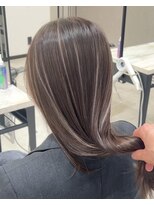 シェイト レイヤーカット 天神(ciate)&nbsp;ハイライト/インナーカラー/ダブルカラー/レイヤー/天神