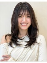 ザック ヴィ(ZACC  vie)&nbsp;ランダムな動きが可愛い！レイヤーカット