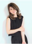 抜け感のあるアッシュ系カラー