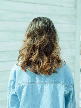 カラーサロンビスカリア 相模原エリア 淵野辺駅店(Color salon Biscaria) 無造作☆くせ毛風☆フリンジウェーブ[淵野辺/淵野辺駅][学割U24]