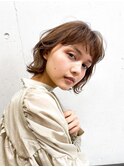 外ハネ/オン眉/くびれヘア