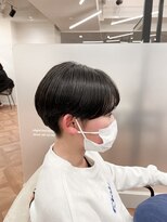 モルニ(MORNI)&nbsp;ショートヘア_マロンベージュ Aラインボブ かきあげ